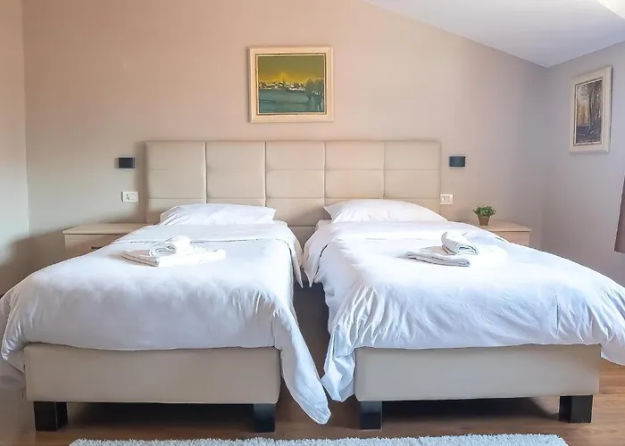 Bed & Breakfast Garden Boutique